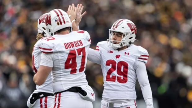 Wisconsin LS Peter Bowden